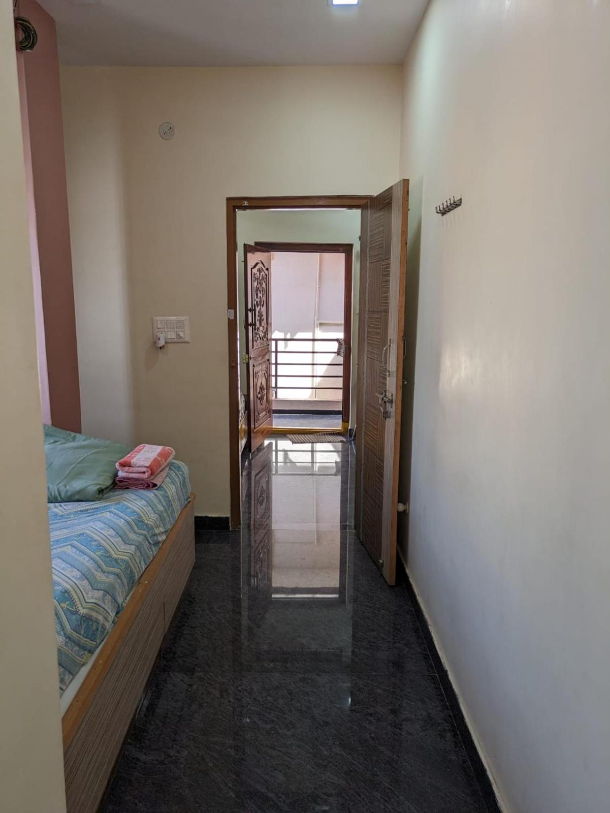 Vijayanagara Home Stay Hampi Exterior foto