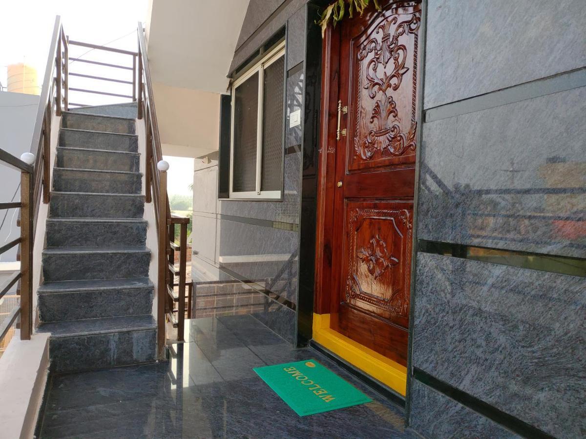 Vijayanagara Home Stay Hampi Exterior foto