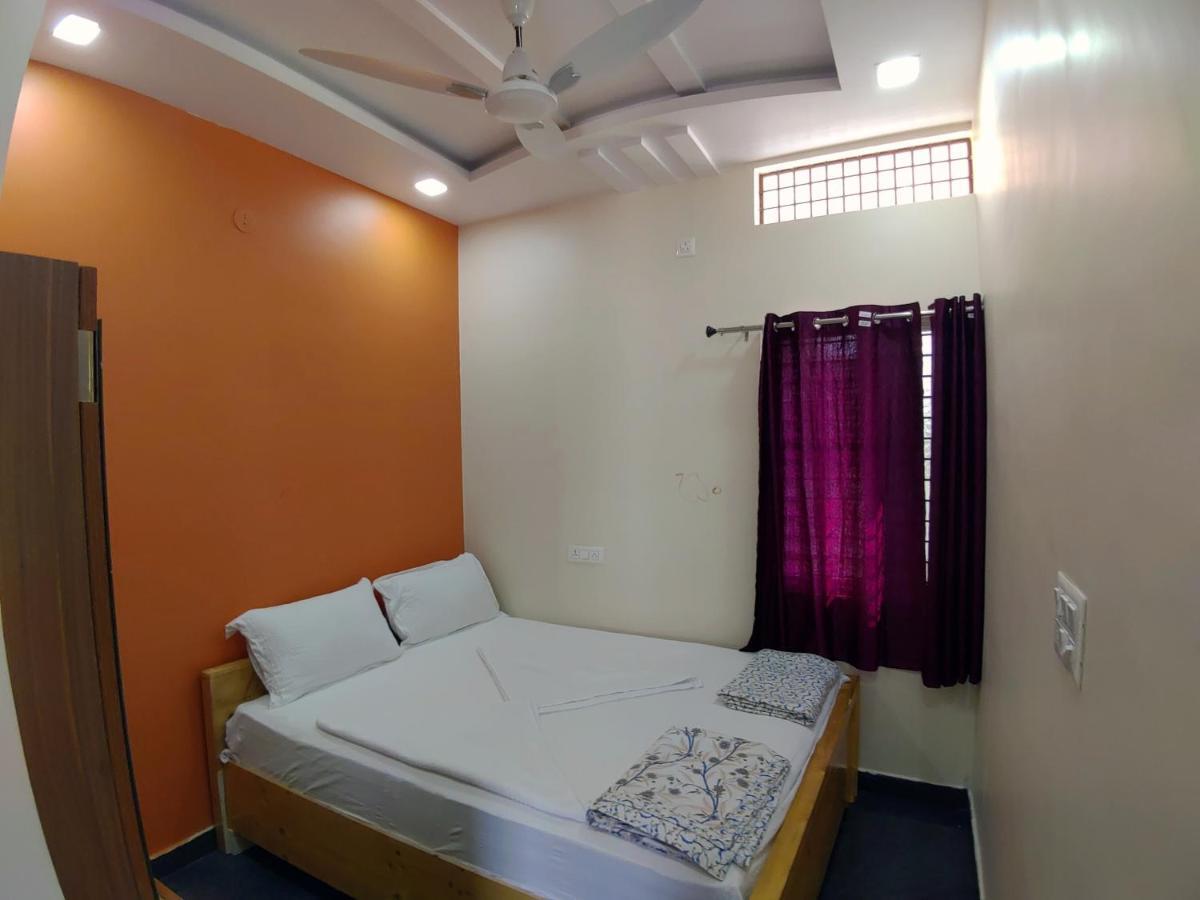 Vijayanagara Home Stay Hampi Exterior foto